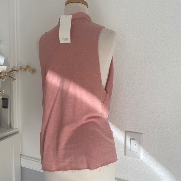 Choker Tank Top - Picture 3 of 9